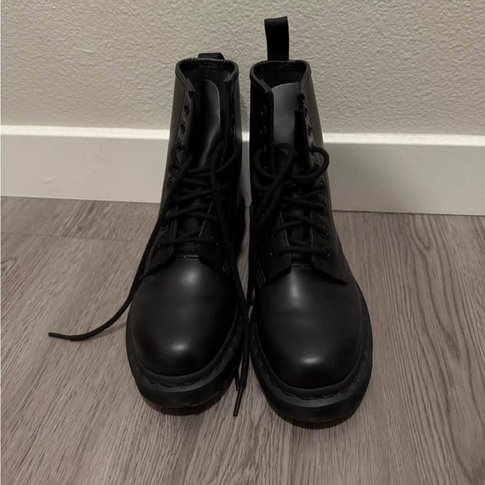 Doc Martens - 1460 Mono Smooth Leather Lace Up Boot- US 4 M / 6 W